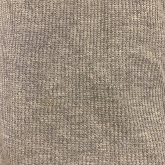 Brandy Melville Gray Thermal Top - Picture 2 of 3